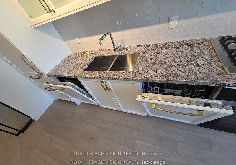 505-glencairn-avenue-toronto-ontario-c12796390