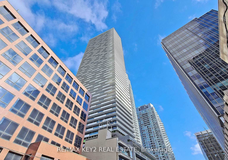 2221-yonge-street-toronto-ontario-c12796556