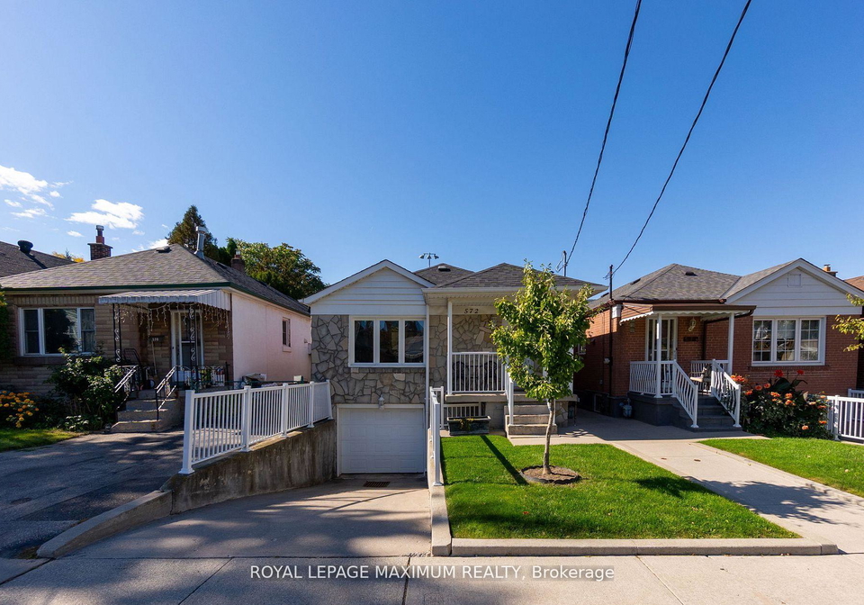 572-northcliffe-boulevard-toronto-ontario-c12796682