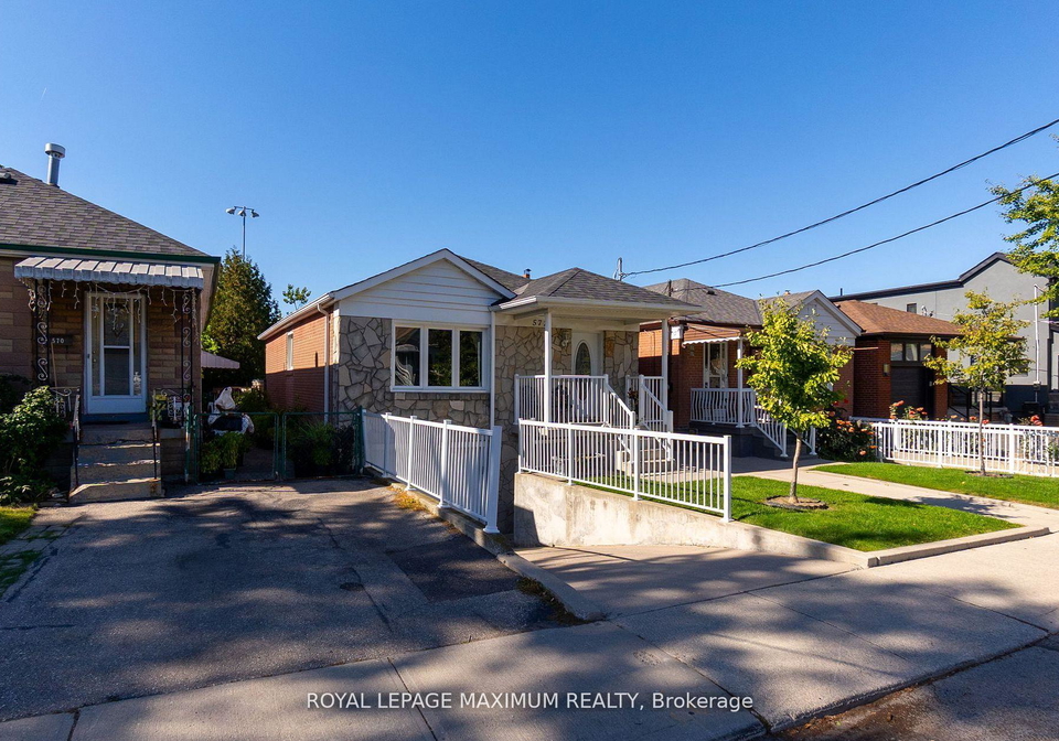 572-northcliffe-boulevard-toronto-ontario-c12796682