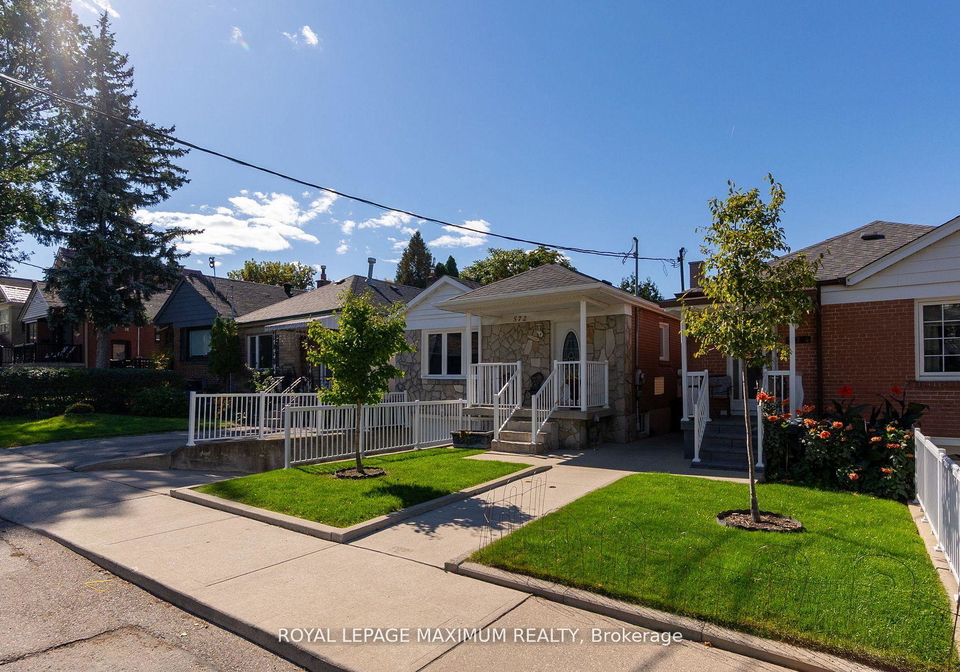 572-northcliffe-boulevard-toronto-ontario-c12796682