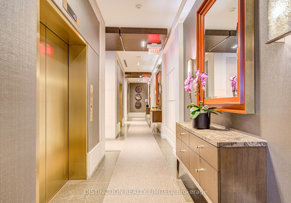 77-w-charles-street-w-toronto-ontario-c12796864
