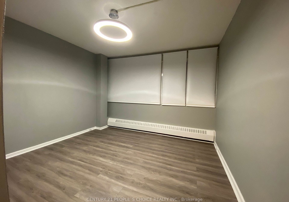 725-don-mills-road-east-york-ontario-c12797124