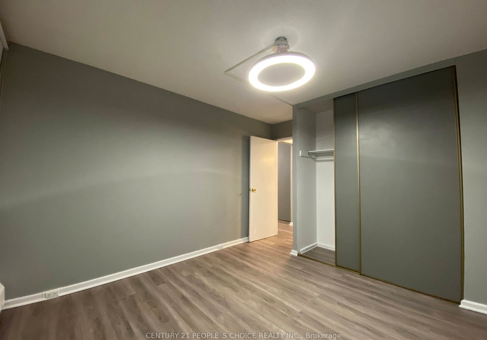 725-don-mills-road-east-york-ontario-c12797124