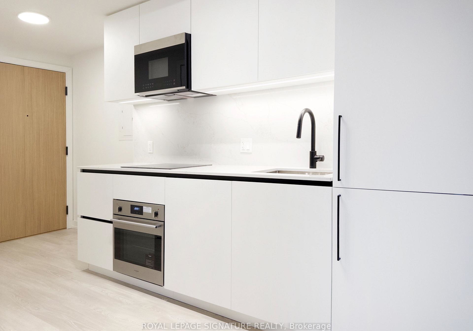 35-parliament-street-toronto-ontario-c12797342