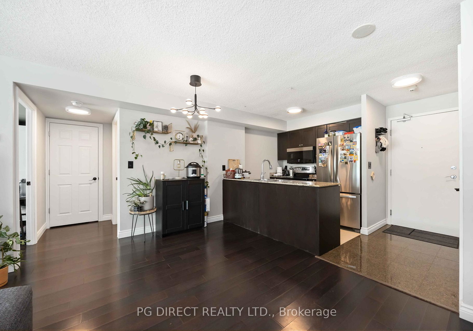 81-navy-wharf-court-toronto-ontario-c12797494