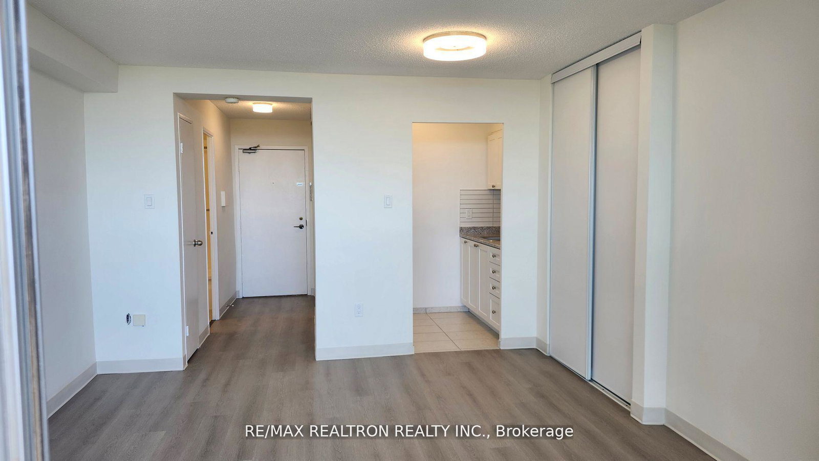 21-vaughan-road-toronto-ontario-c12798094