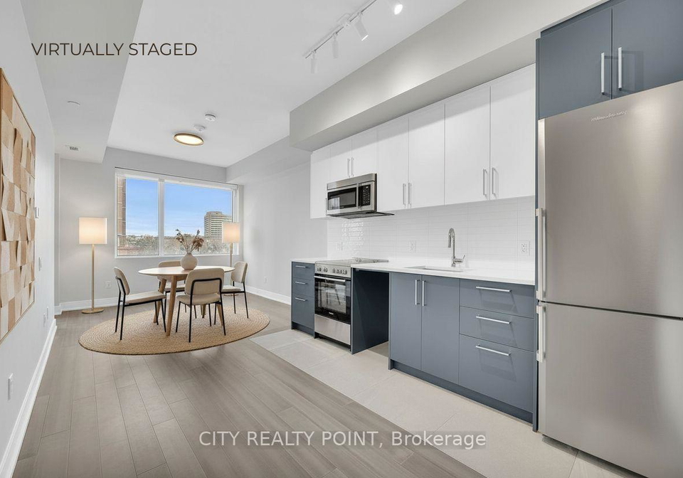 664-spadina-avenue-toronto-ontario-c12798400