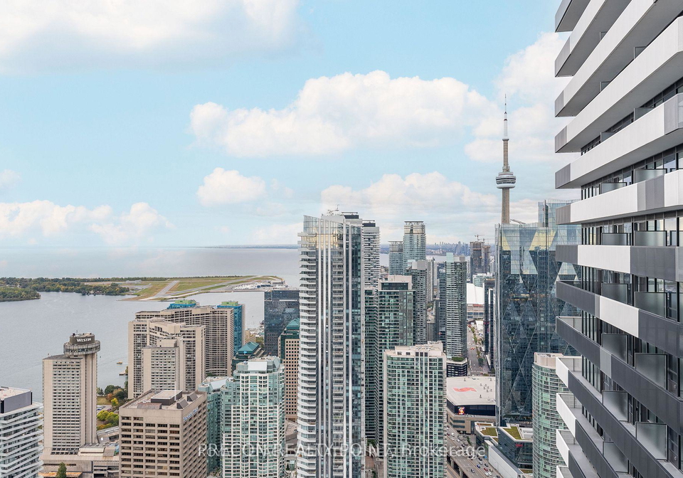 138-downes-street-toronto-ontario-c12798504
