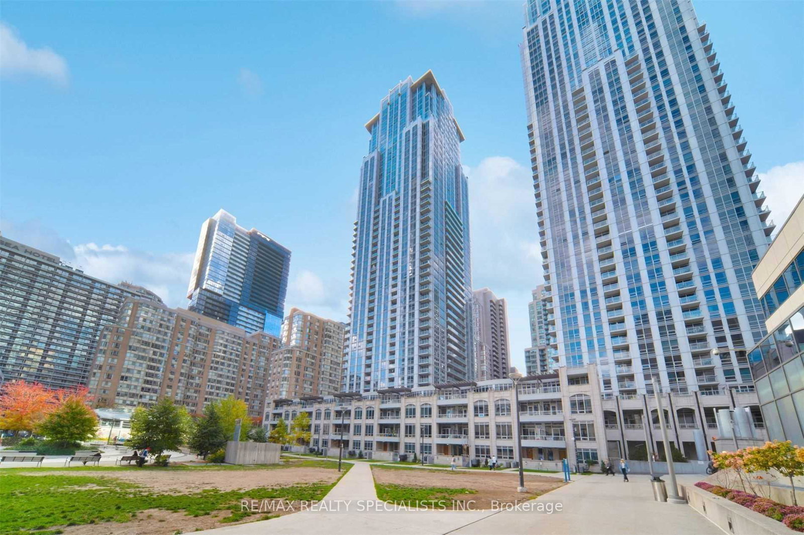761-bay-street-toronto-ontario-c12798574