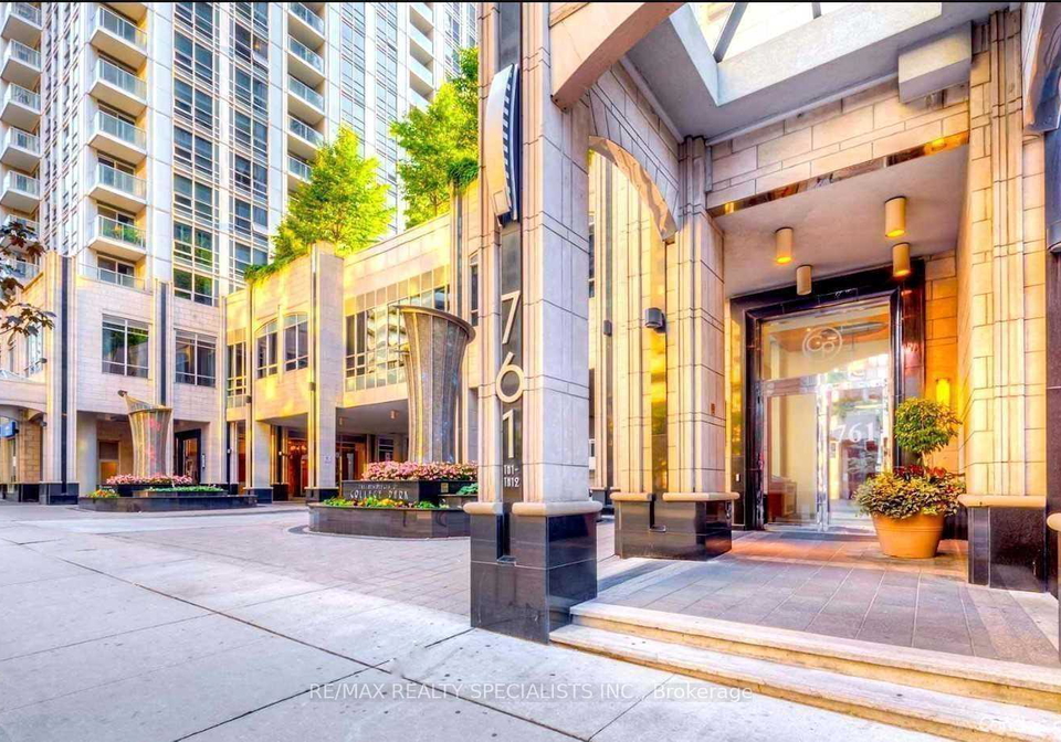 761-bay-street-toronto-ontario-c12798574
