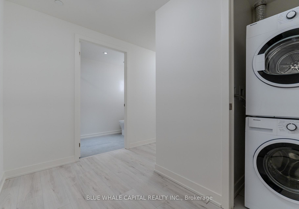 110-broadway-avenue-toronto-ontario-c12798618