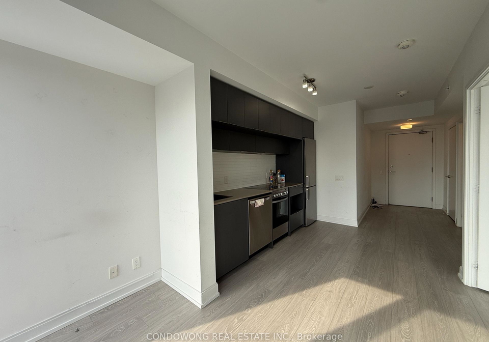 181-dundas-street-e-toronto-ontario-c12799306
