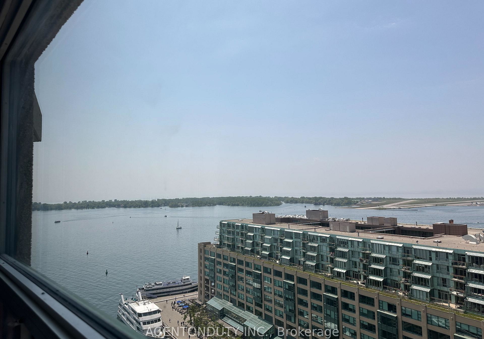 77-harbour-square-toronto-ontario-c12799332