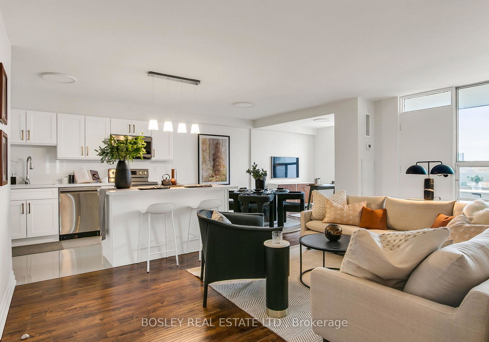 10-edgecliff-golfway-east-york-ontario-c12799342
