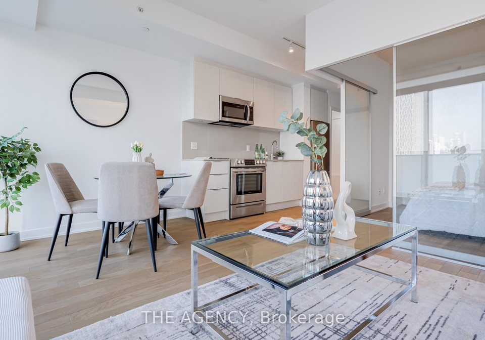 25-richmond-street-e-toronto-ontario-c12799446
