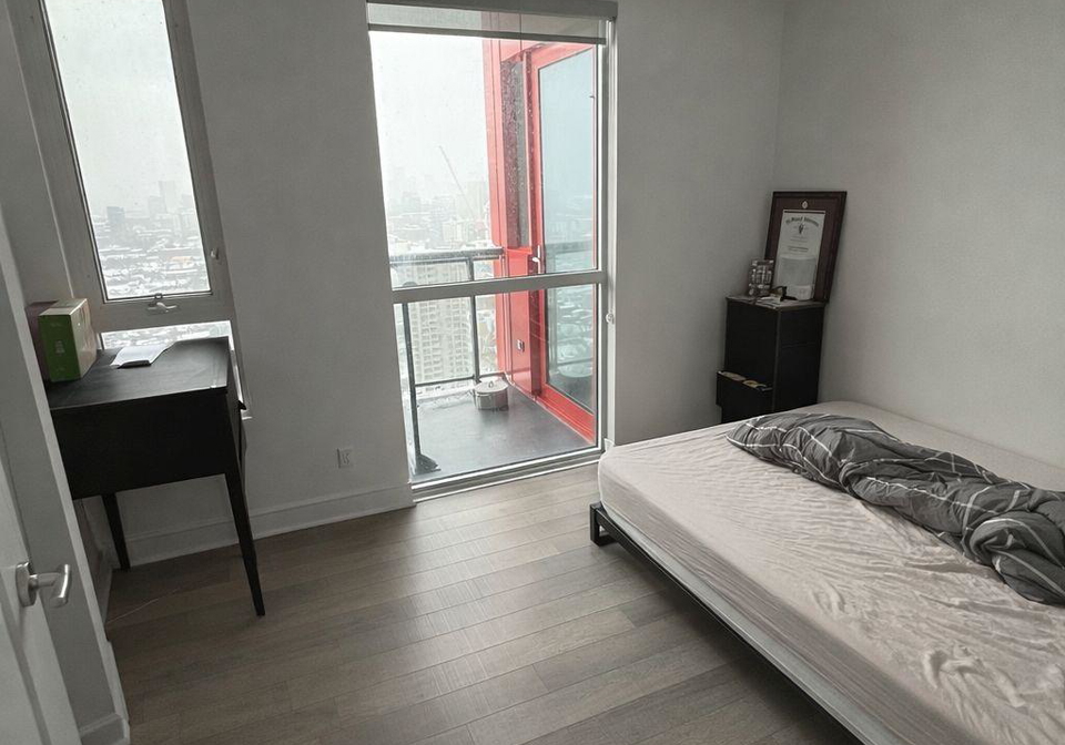 318-richmond-street-w-toronto-ontario-c12799496