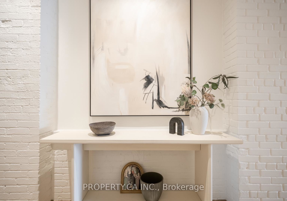 993-queen-street-w-toronto-ontario-c12799694