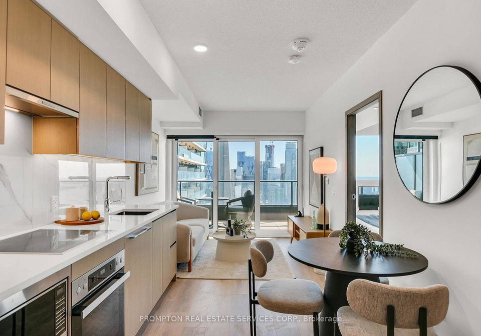 3-concord-cityplace-way-toronto-ontario-c12799746
