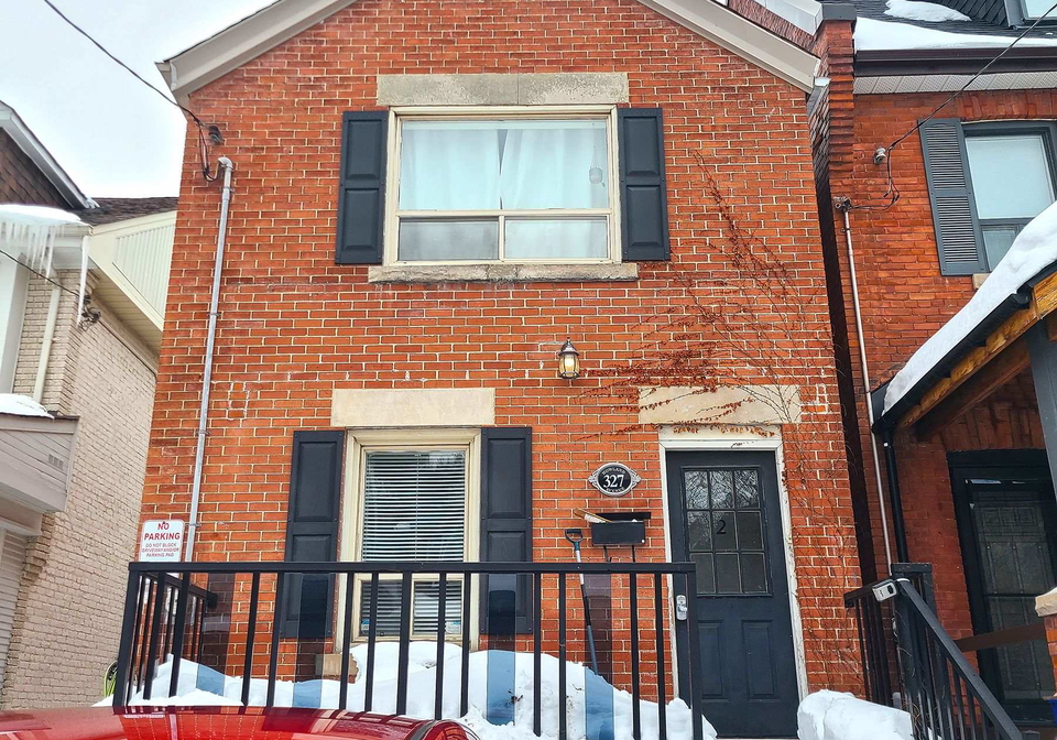 327-howland-avenue-toronto-ontario-c12799758
