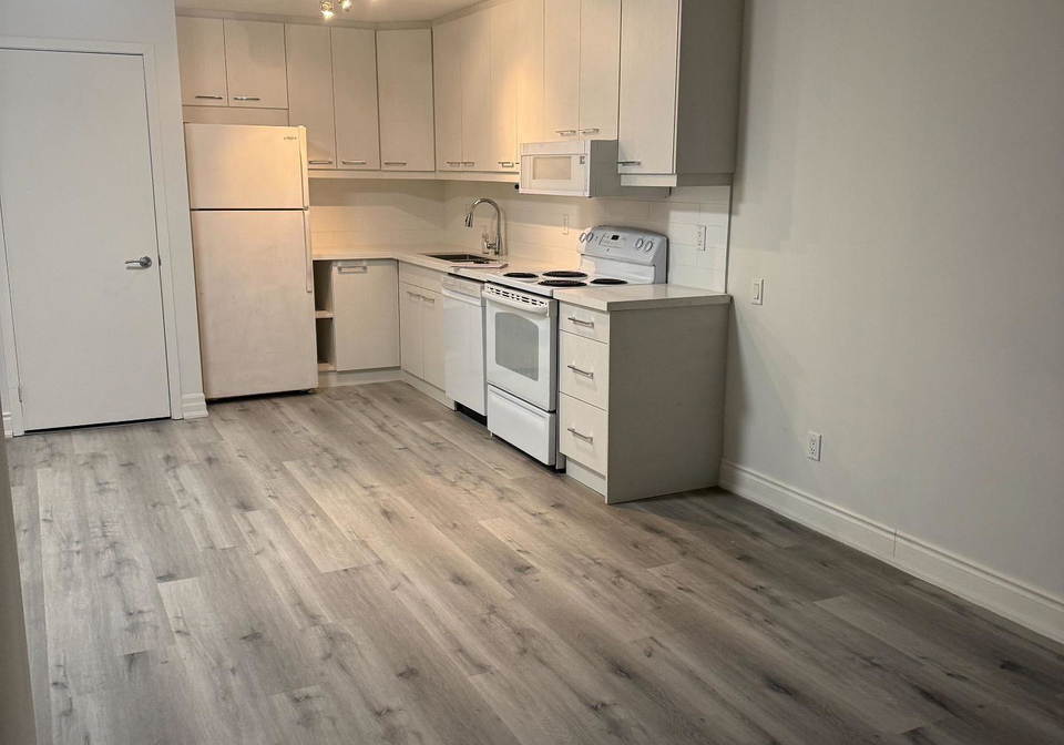 38-niagara-street-toronto-ontario-c12799792