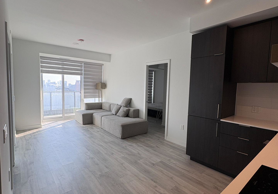 8-olympic-garden-north-york-ontario-c12799838