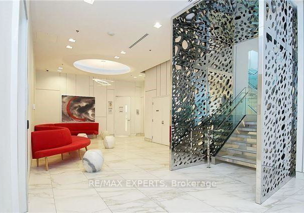 14-york-street-toronto-ontario-c12800272