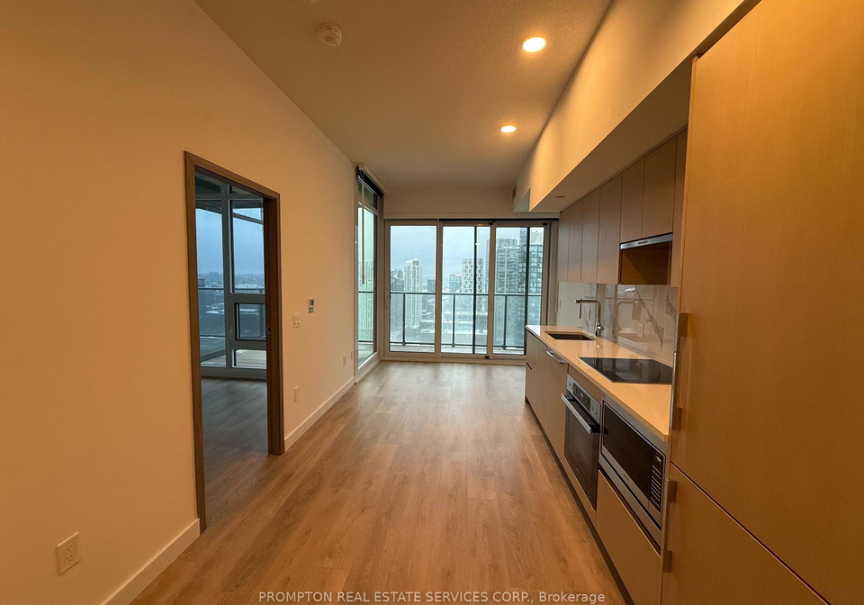 3-concord-cityplace-way-toronto-ontario-c12801092