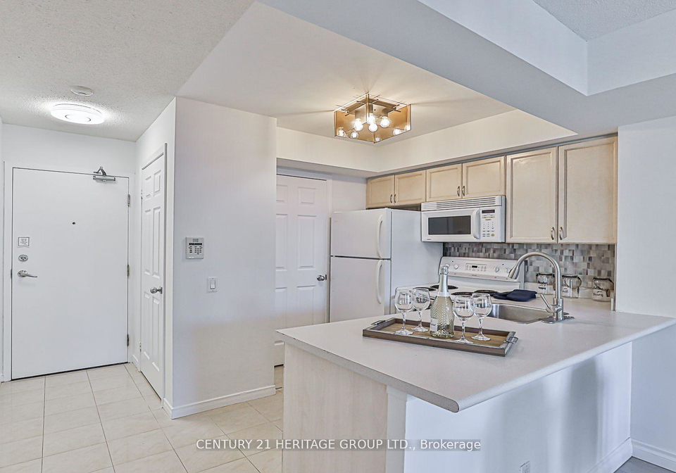 30-harrison-garden-boulevard-north-york-ontario-c12801116