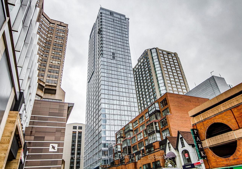 200-cumberland-street-toronto-ontario-c12801280
