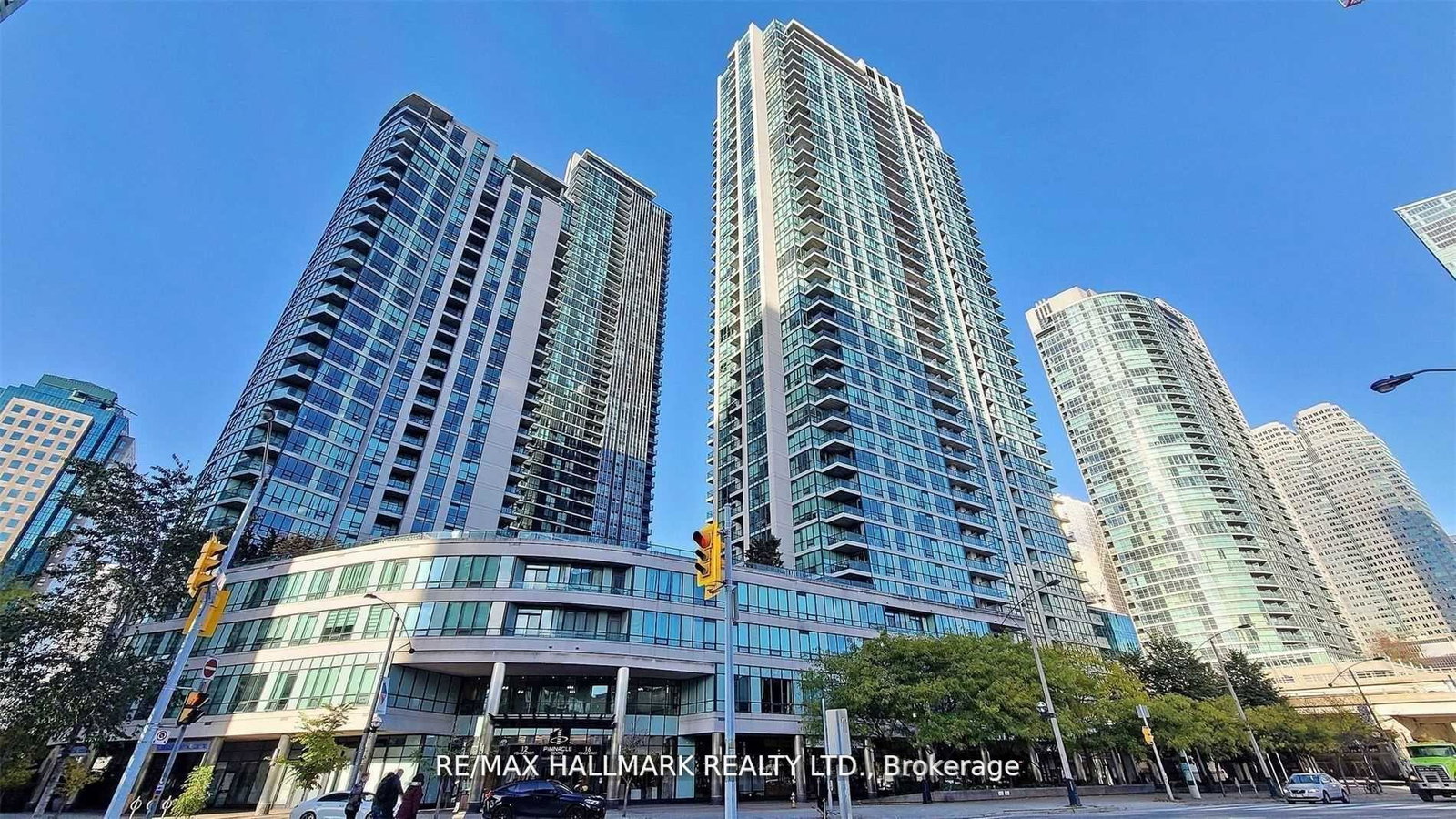 16-yonge-street-toronto-ontario-c12801444