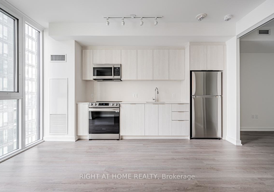 357-king-street-w-toronto-ontario-c12802064