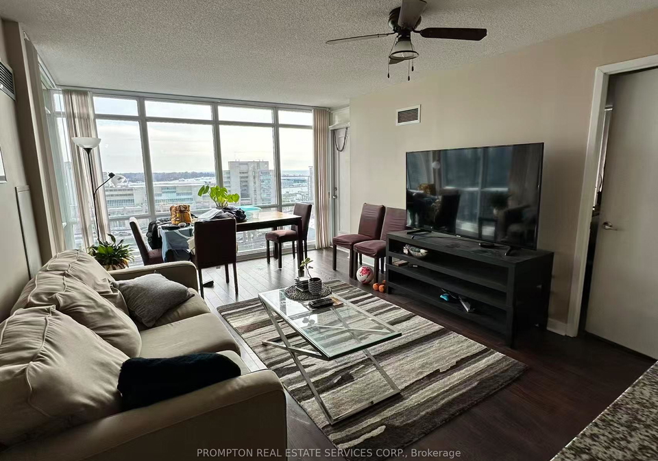15-fort-york-boulevard-toronto-ontario-c12802078
