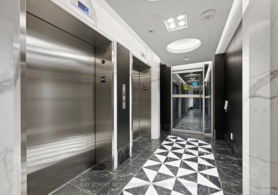121-lower-sherbourne-street-toronto-ontario-c12802136