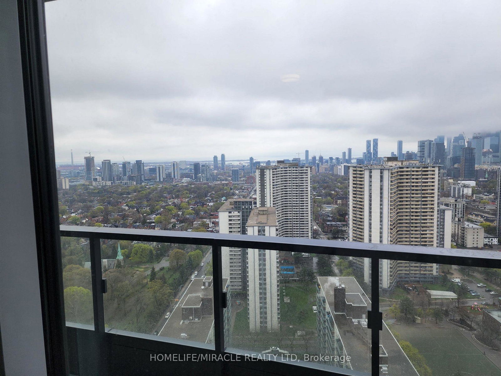 585-bloor-street-e-toronto-ontario-c12802206