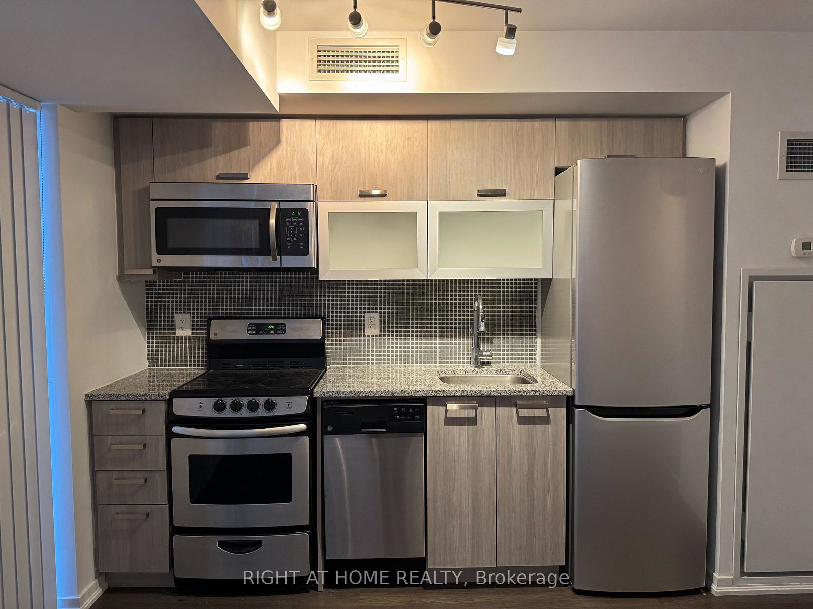36-lisgar-street-toronto-ontario-c12802330