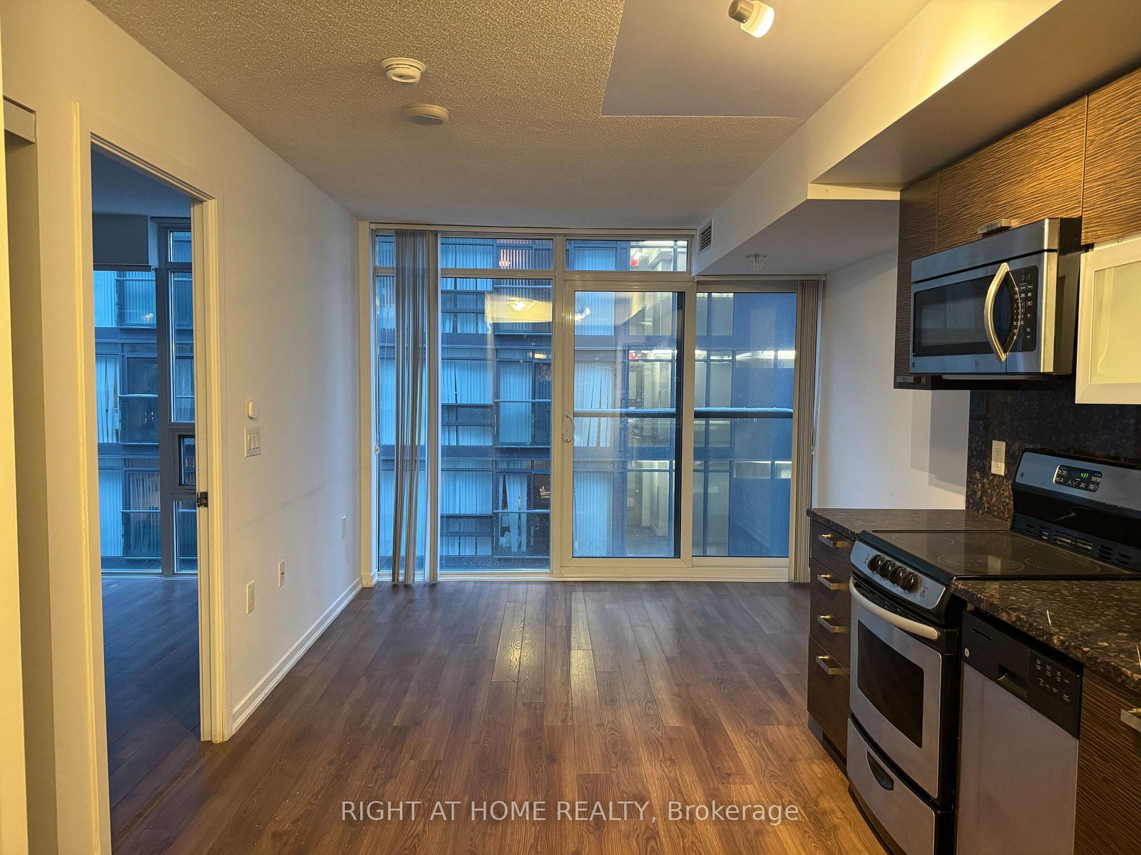36-lisgar-street-toronto-ontario-c12802374