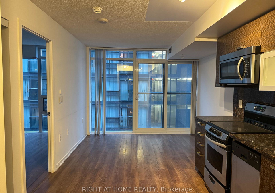 36-lisgar-street-toronto-ontario-c12802374