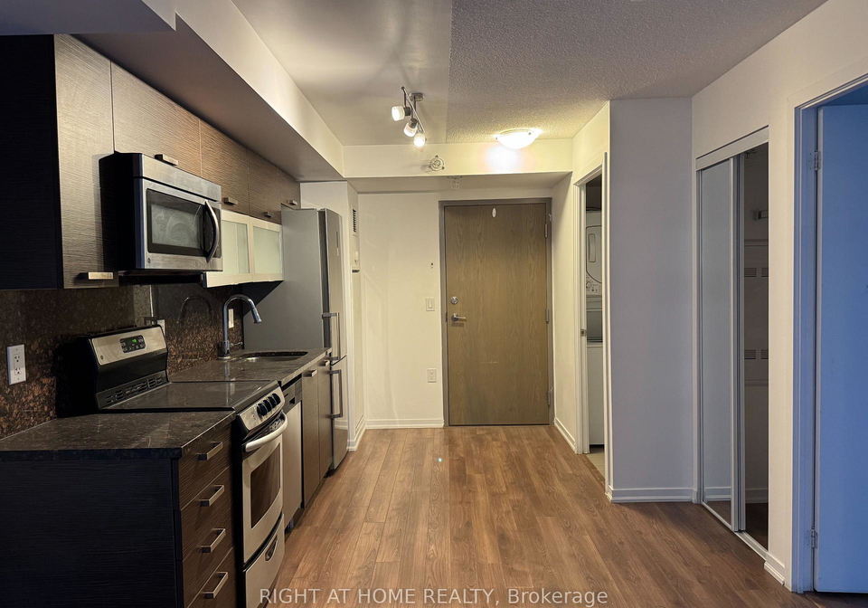 36-lisgar-street-toronto-ontario-c12802374