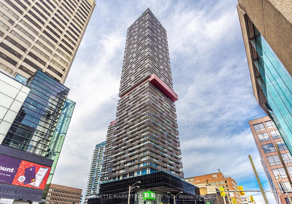 8-eglinton-avenue-e-toronto-ontario-c12802784