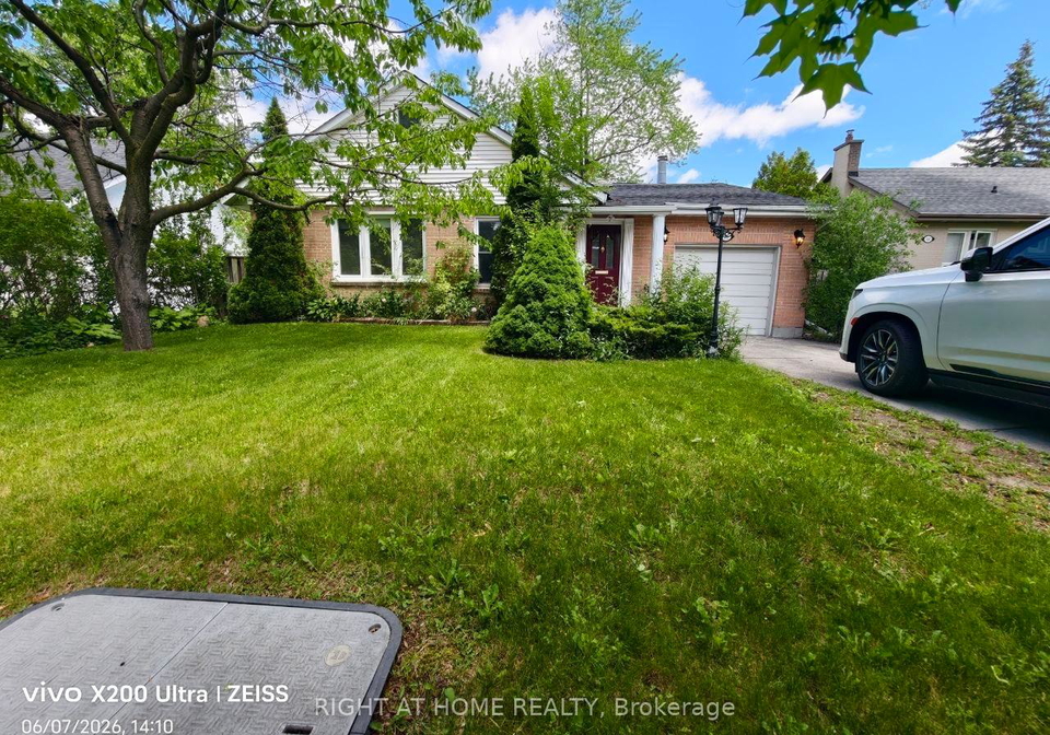 46-overton-crescent-north-york-ontario-c12803536