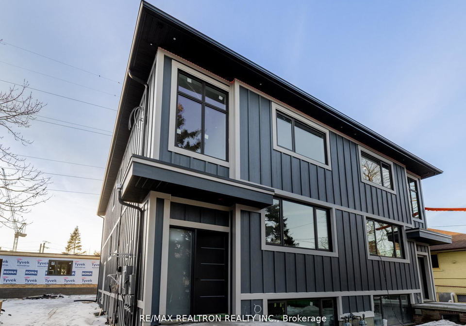 560-finch-avenue-w-toronto-ontario-c12803716