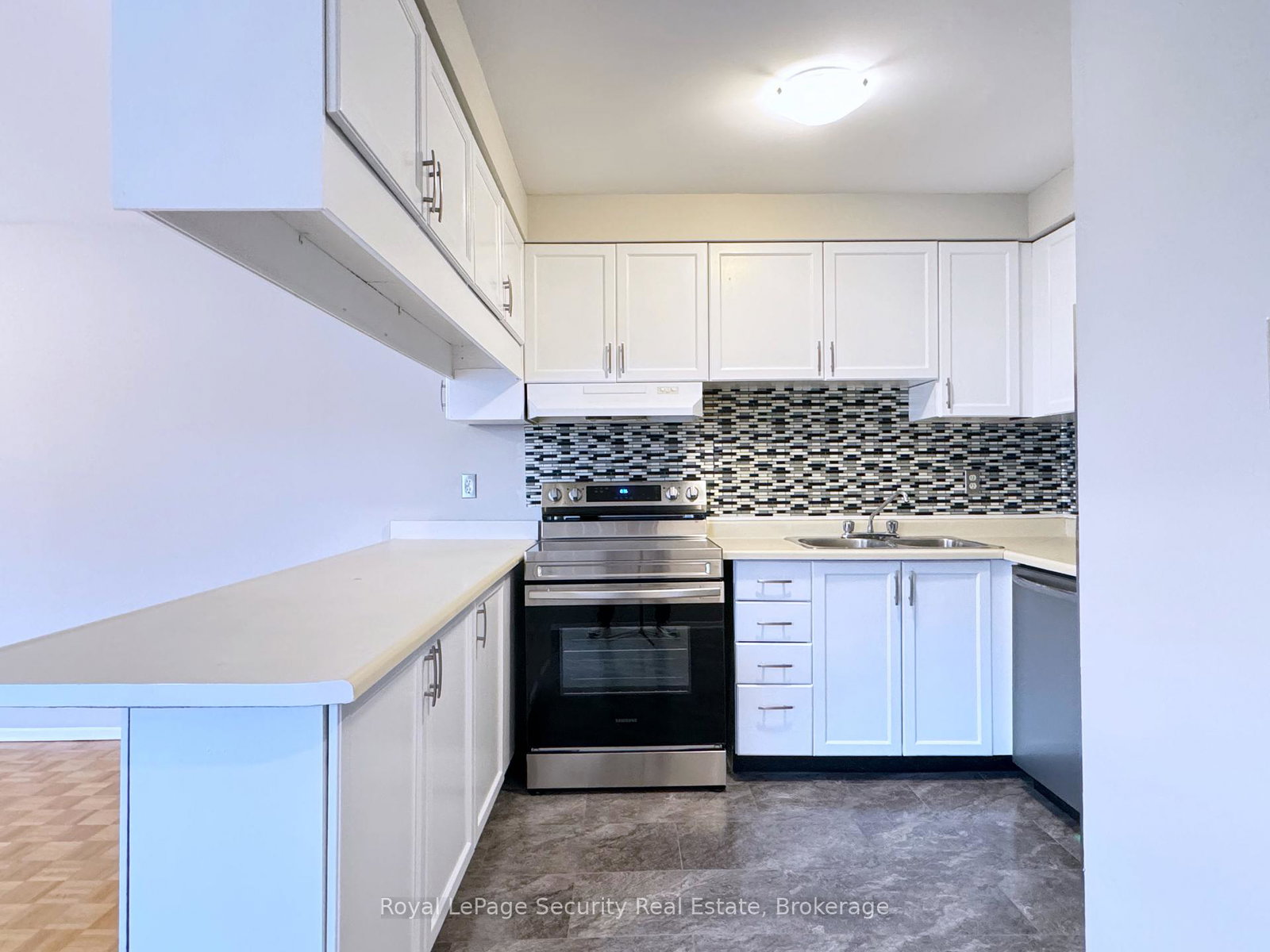 696-st-clair-avenue-w-toronto-ontario-c12803794