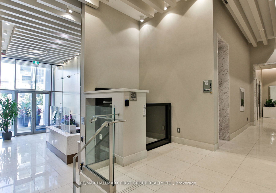 835-st-clair-avenue-w-toronto-ontario-c12803900