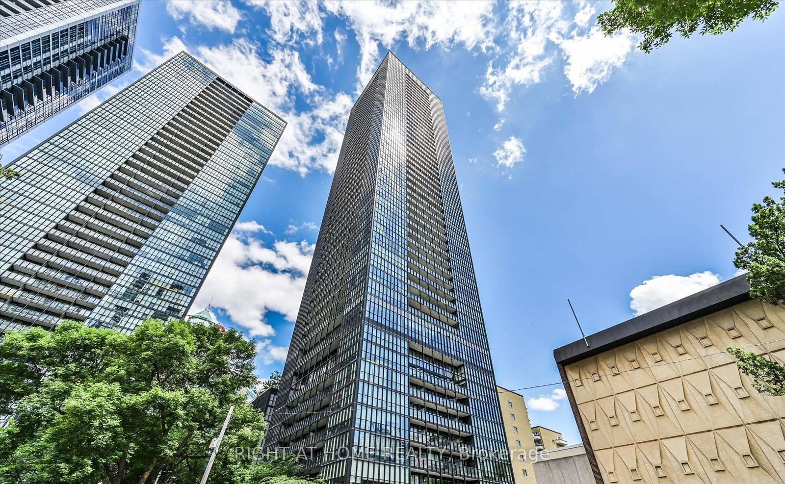 101-charles-street-e-toronto-ontario-c12804162