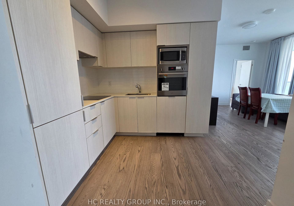 11-wellesley-street-w-toronto-ontario-c12804250
