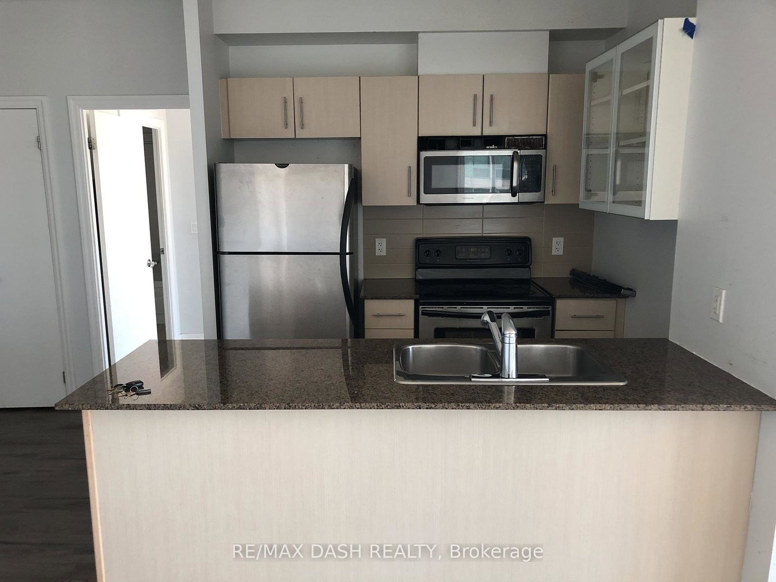 12-yonge-street-toronto-ontario-c12804662
