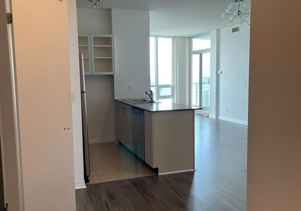12-yonge-street-toronto-ontario-c12804662