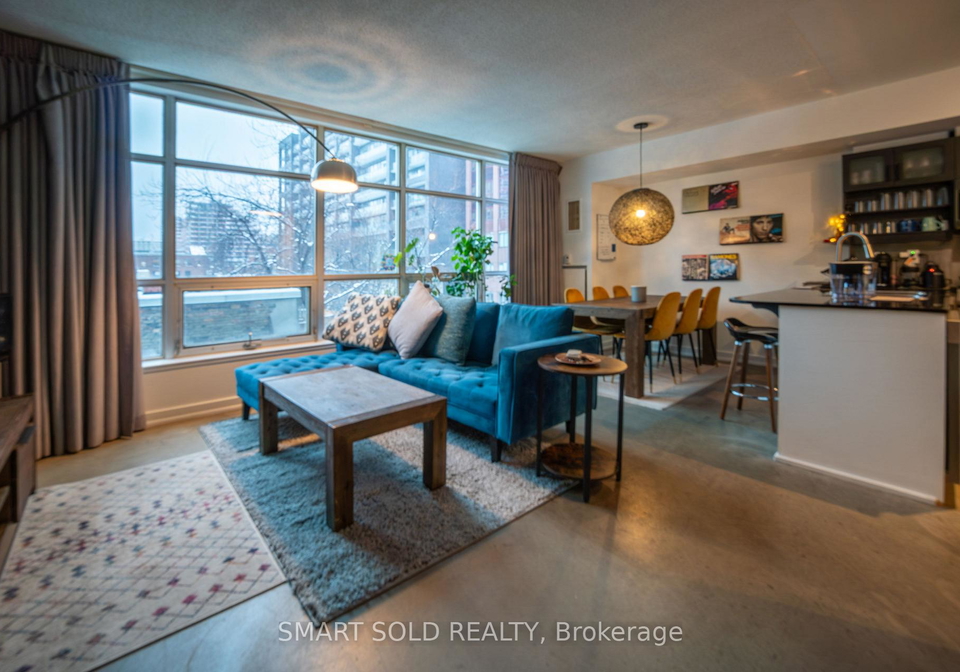 350-wellington-street-w-toronto-ontario-c12804938