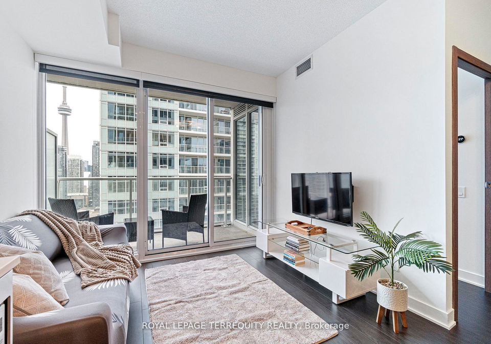 19-bathurst-street-toronto-ontario-c12805146